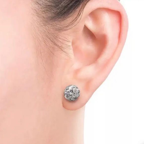 Macy’s Fine Jewelry Sterling Silver Crystal Earrings and Pearl Bracelet - Picture 4 of 5